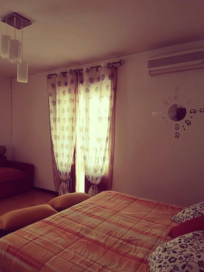 Come A Casa Tua Сан-Никола-ла-Страда Экстерьер фото